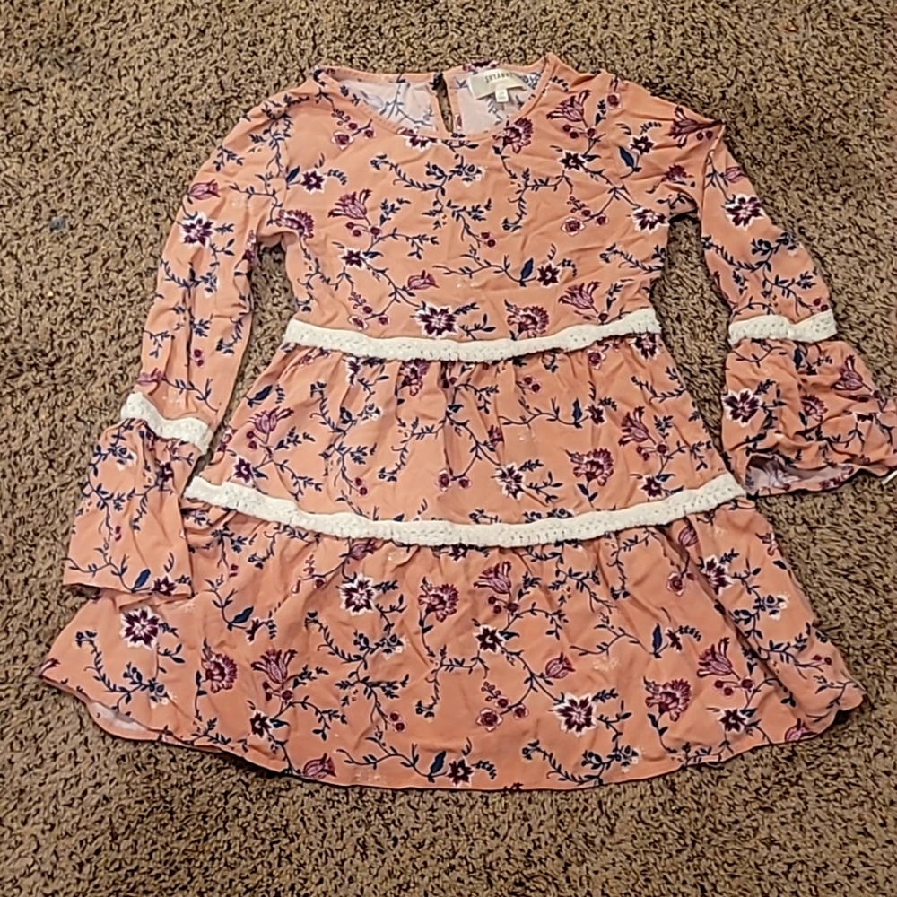 Kids size m top